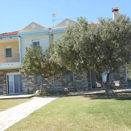 Twins Άγιος Νικόλαος